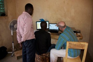 Teaching scanning, cataloging, and preservation of rare medium and 35mm format negatives - Bamako, Mali