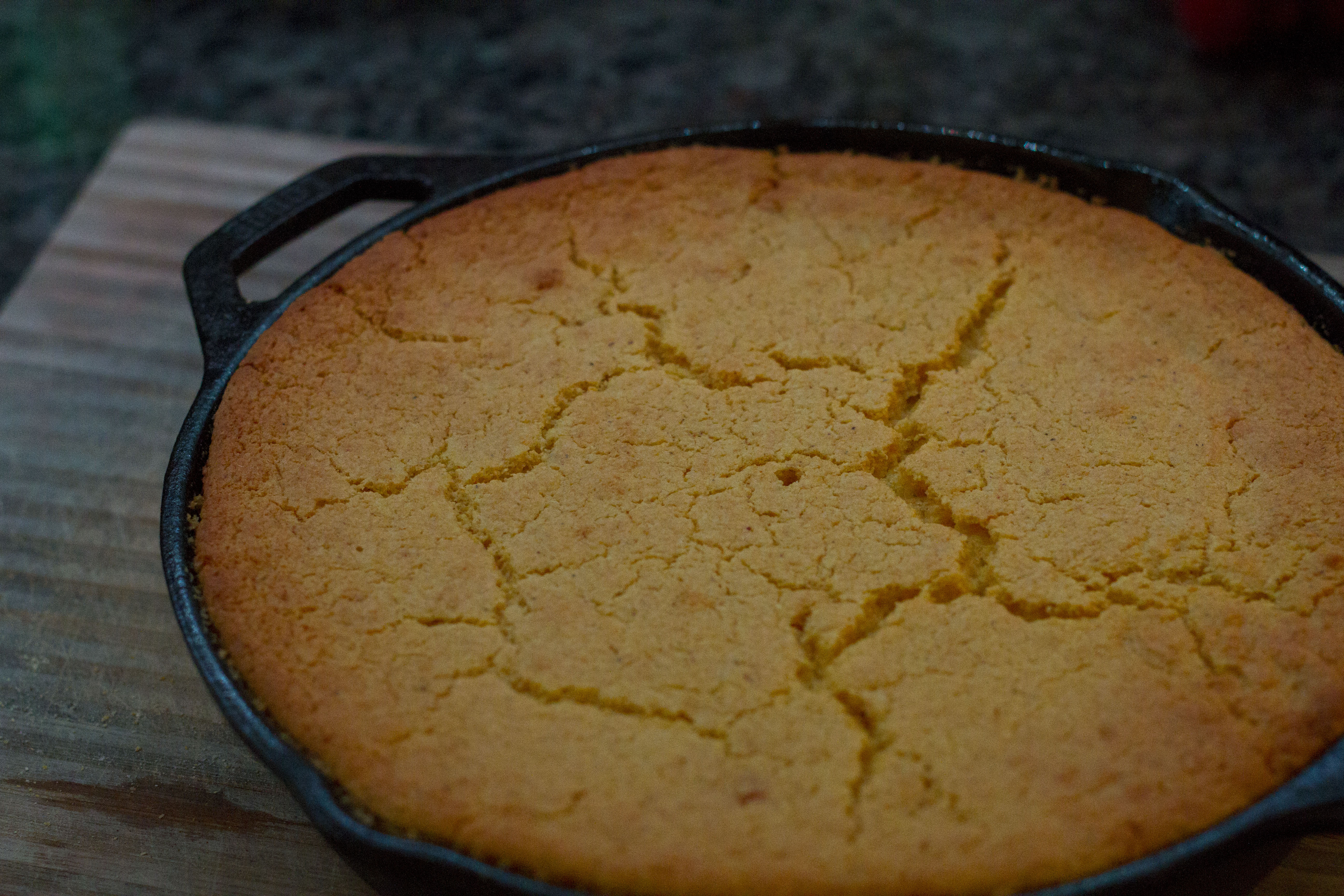 ~30min later, we have cornbread topped chili.